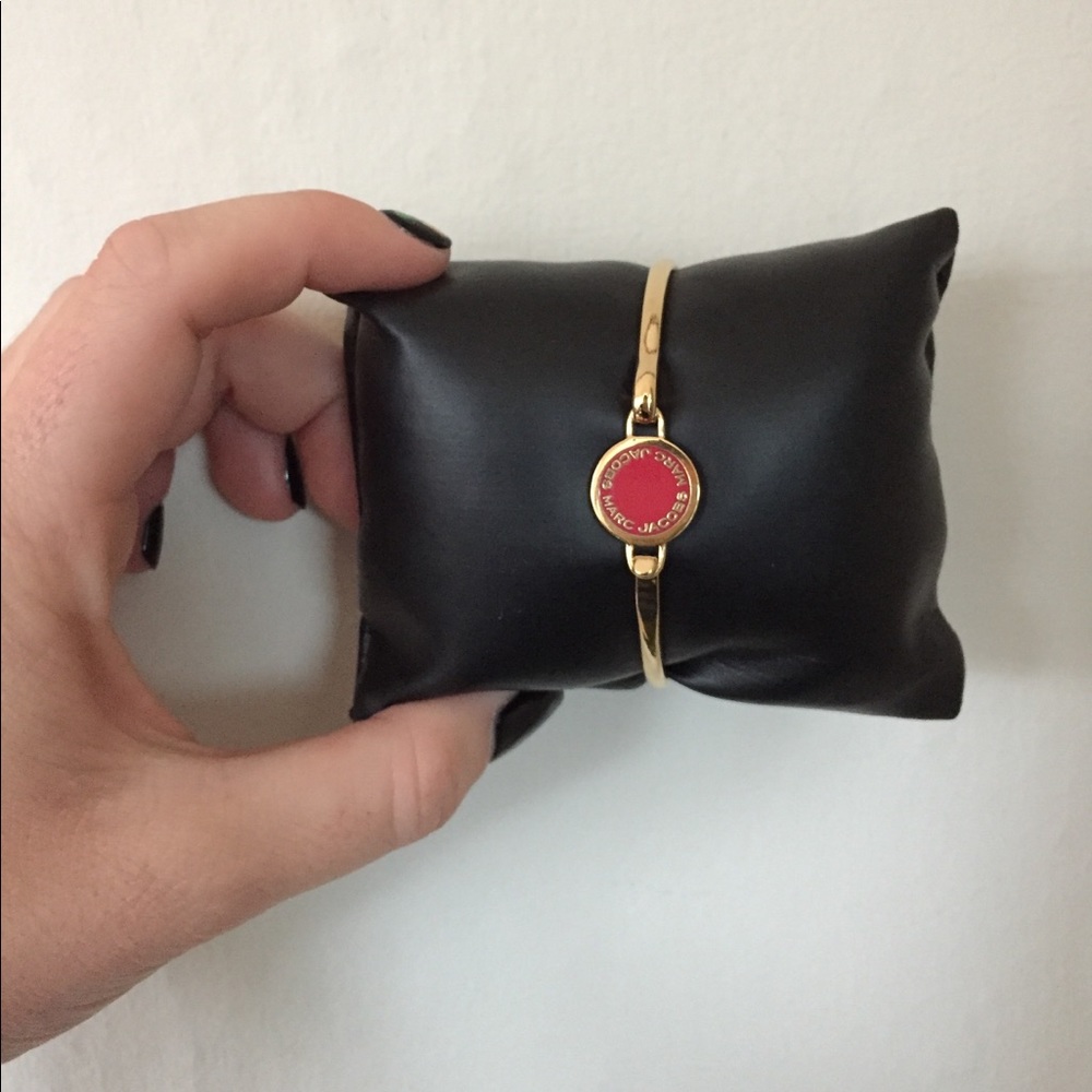 Gold Marc Jacobs clasp bracelet